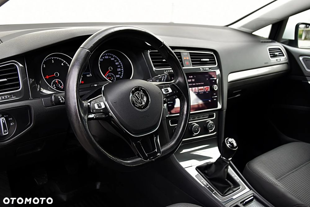 Volkswagen Golf 1.6 TDI BMT Comfortline - 14