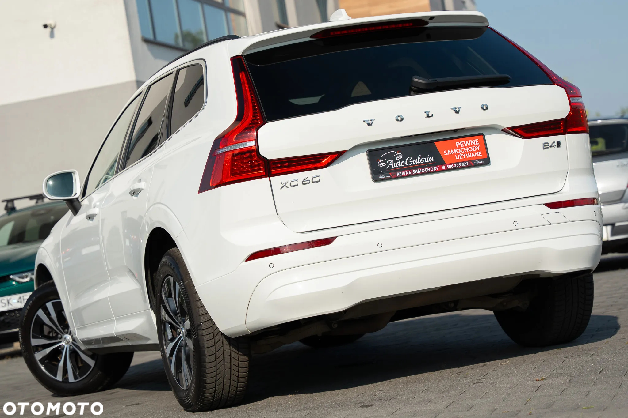 Volvo XC 60 B4 D AWD Geartronic Momentum Pro - 15