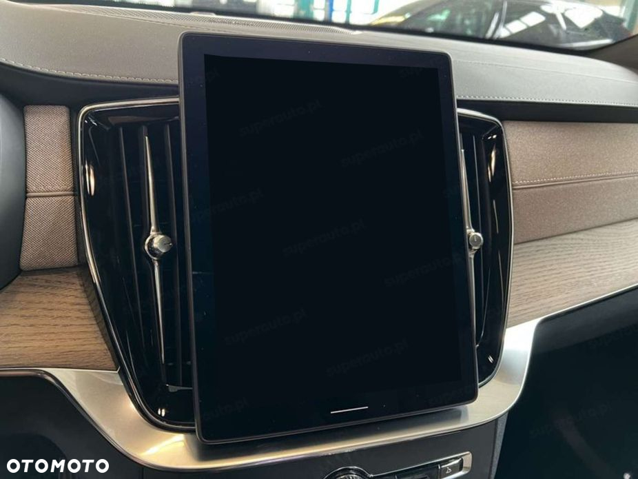 Volvo XC 90 - 11