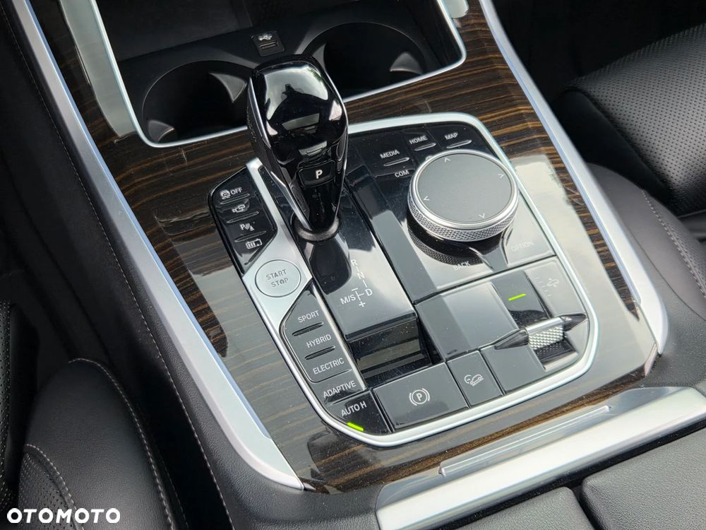 BMW X5 xDrive45e - 10