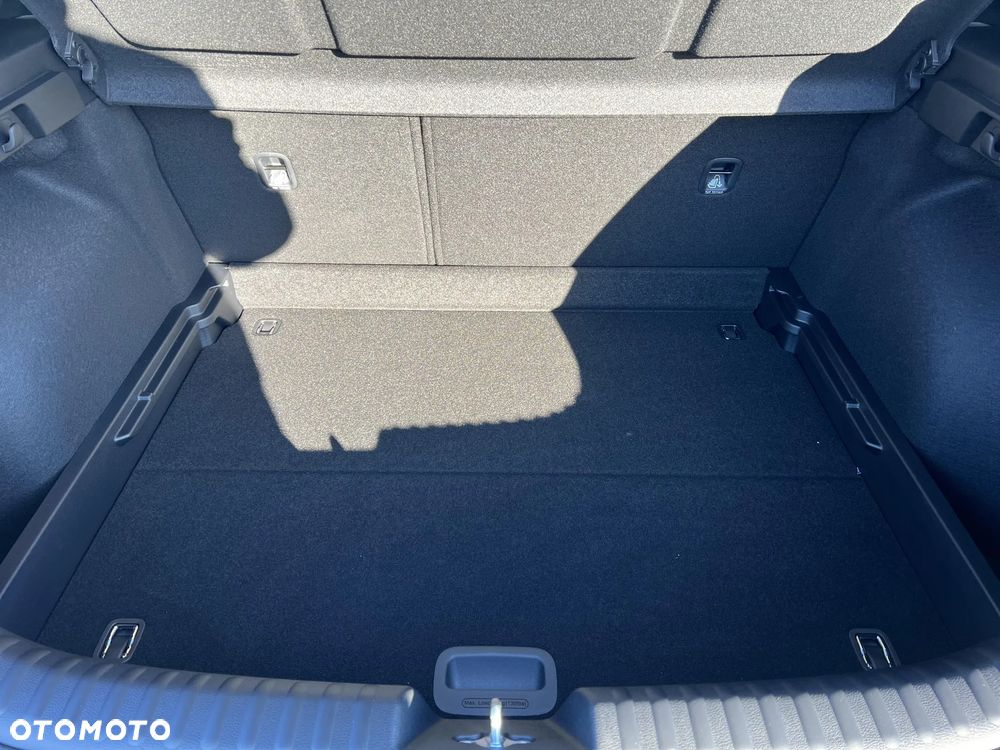 Kia XCeed 1.6 T-GDI Tribute DCT - 18