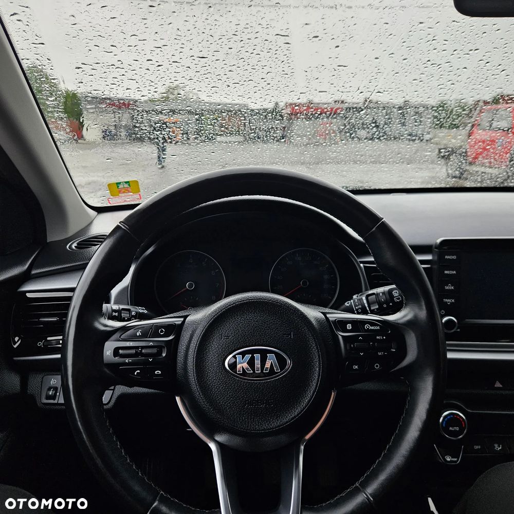 Kia Rio - 19
