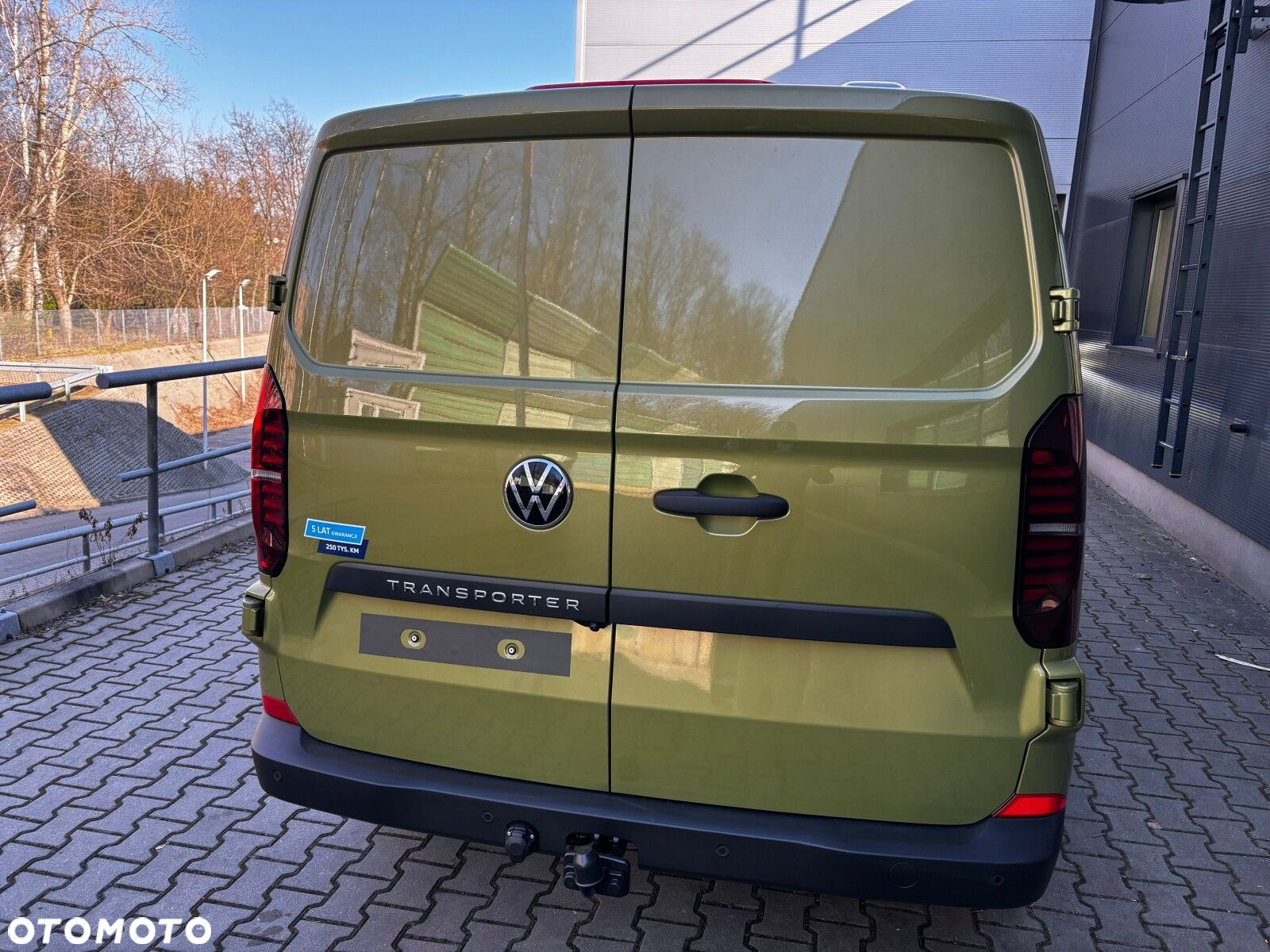 Volkswagen Transporter 2.0 TDI 150 KM 6-bm L1 - 30