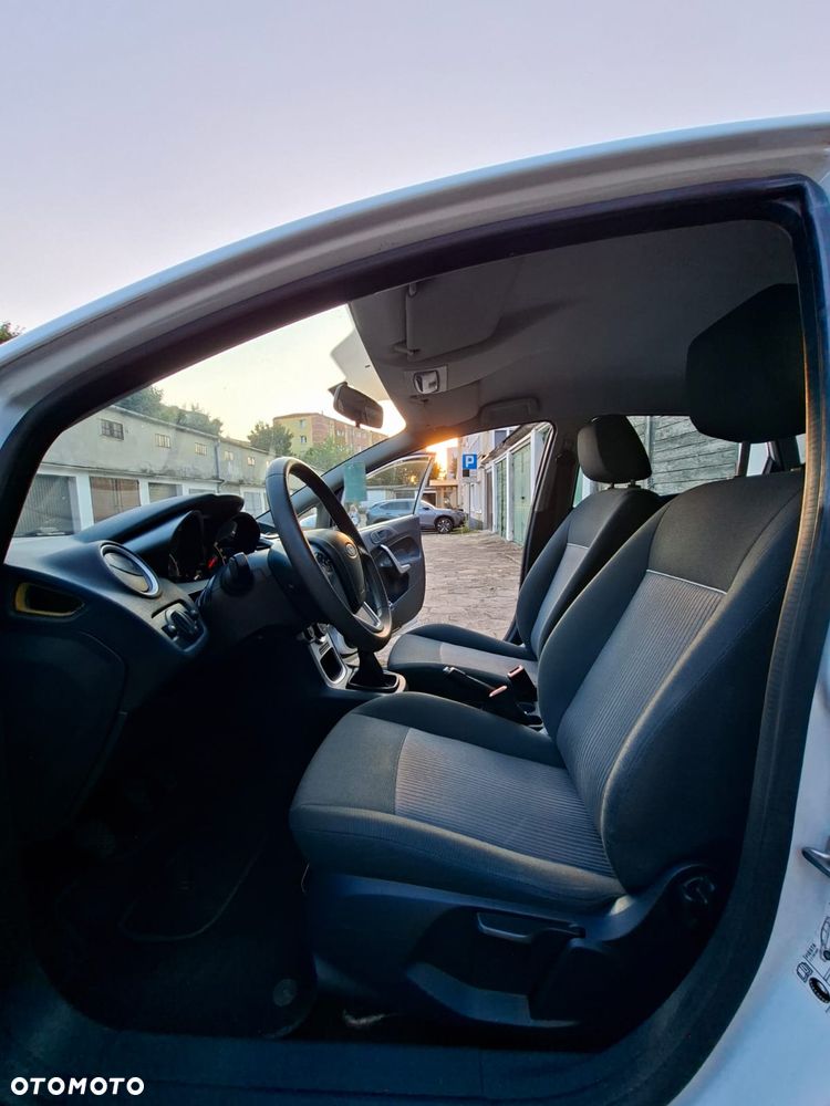 Ford Fiesta - 6