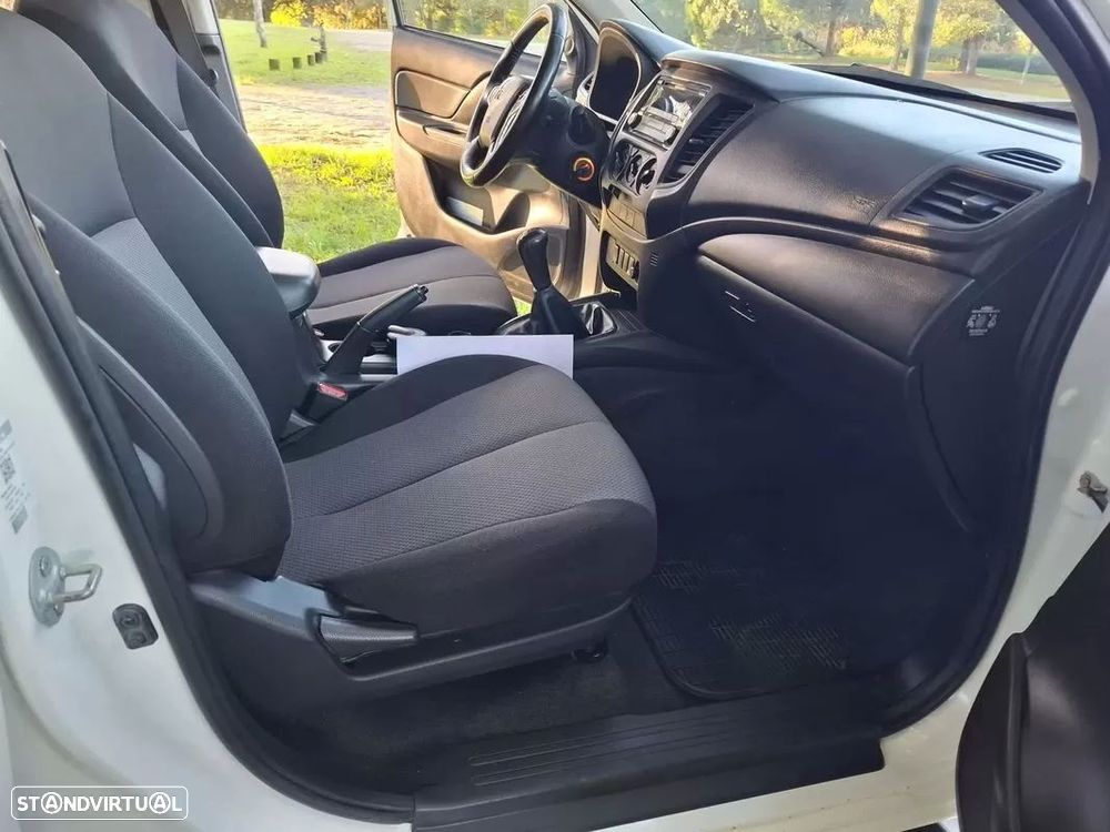 Mitsubishi L200 2.3 DI-D Club Invite 4WD - 17