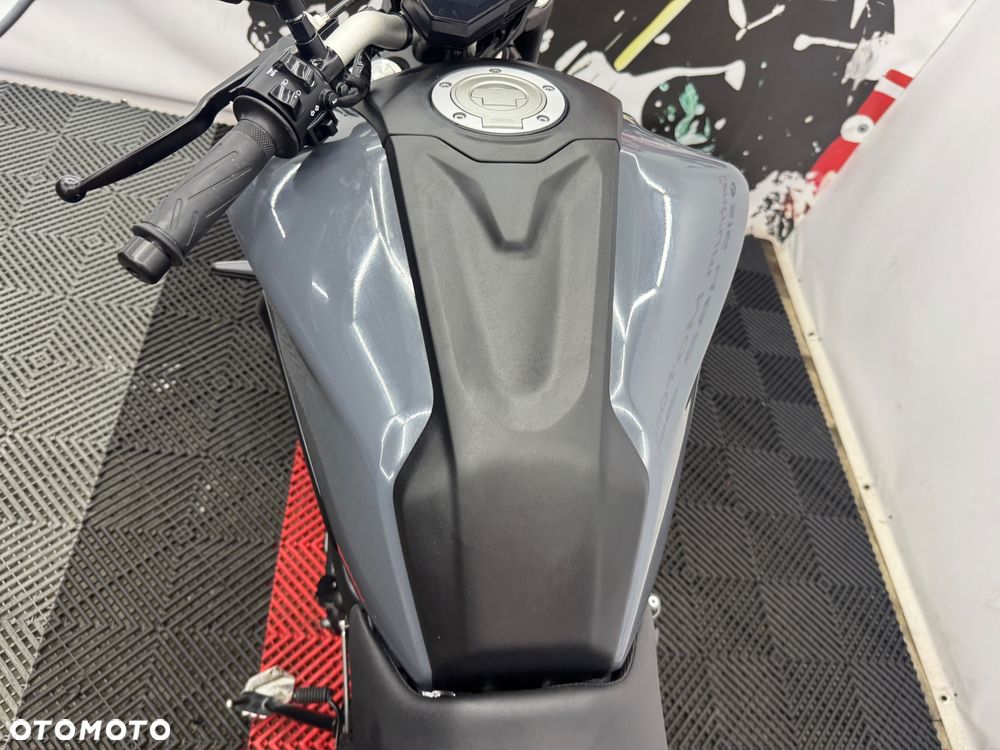 Yamaha MT - 22
