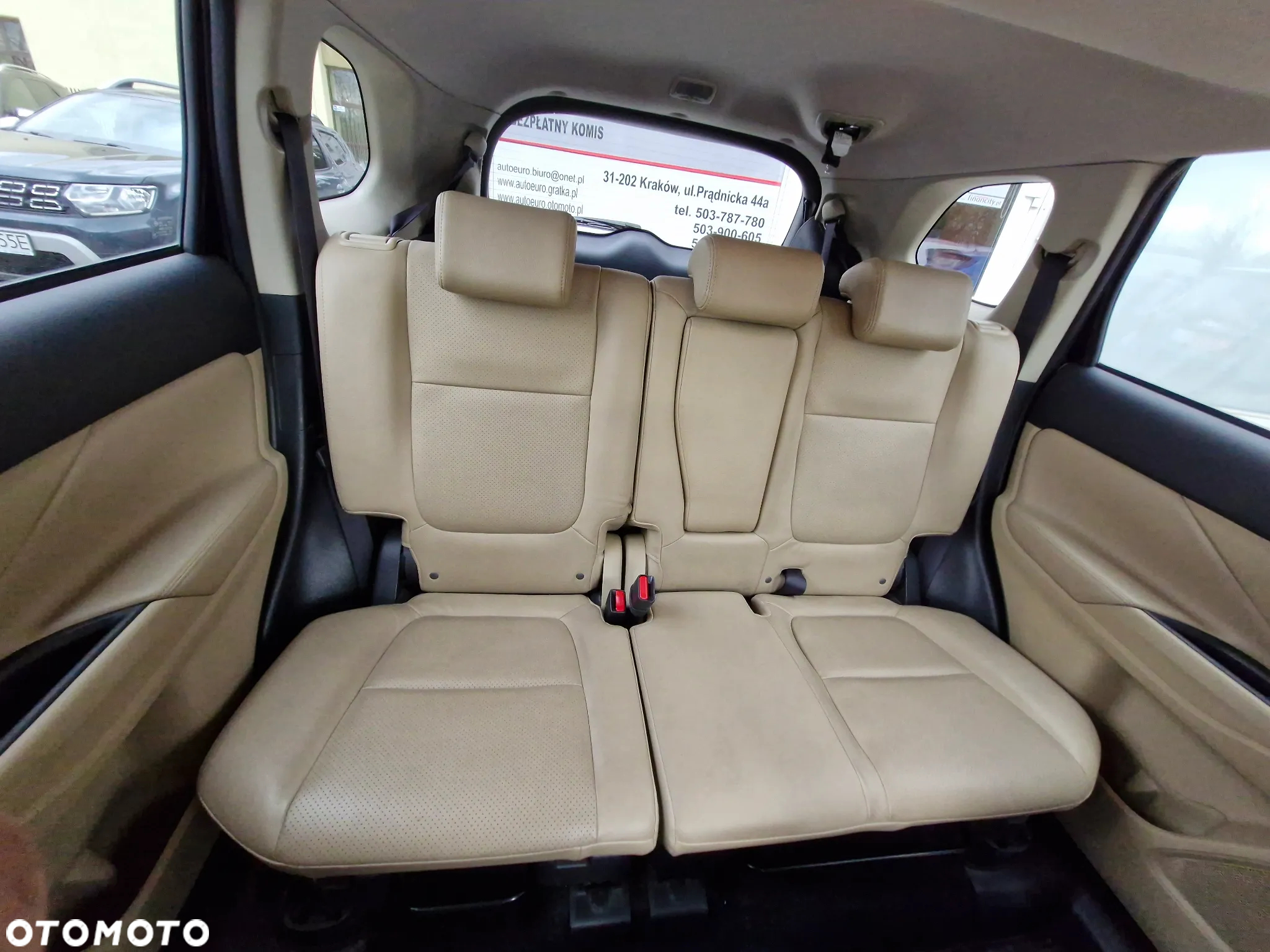 Mitsubishi Outlander - 19