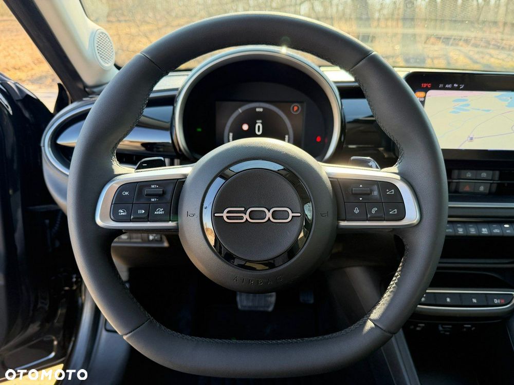 Fiat 600 HYBRID ICON - 16