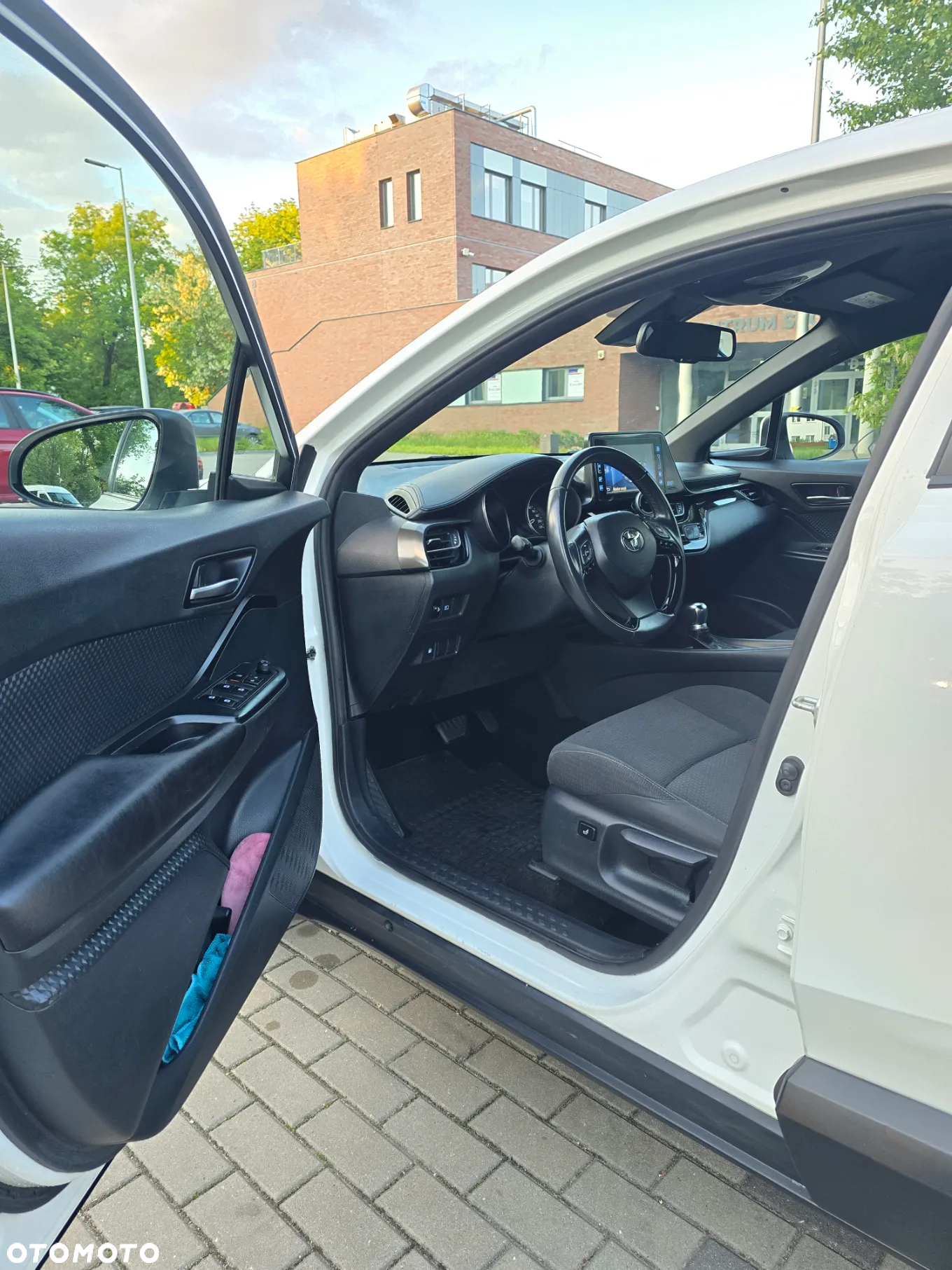 Toyota C-HR - 9