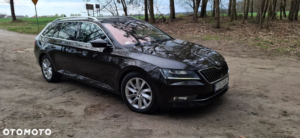 Skoda Superb 2.0 TDI Style - 2