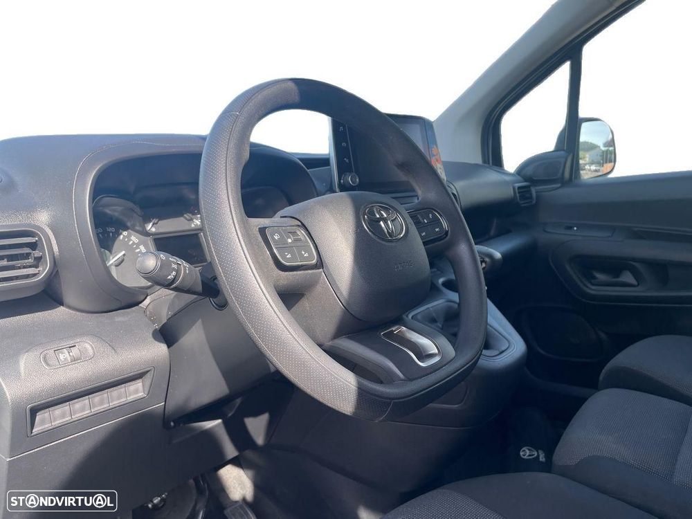 Toyota Proace - 10