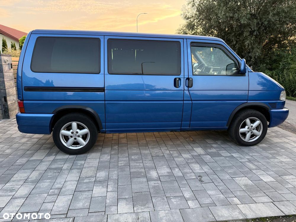 Volkswagen Multivan Standard - 17