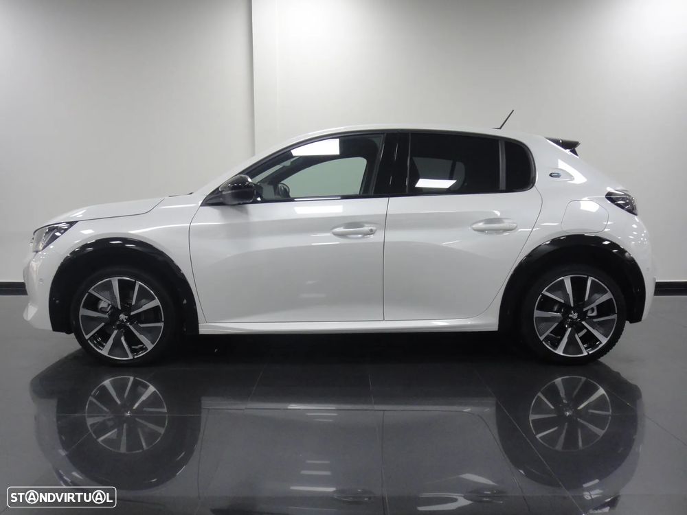 Peugeot e-208 50 kWh GT Pack - 4