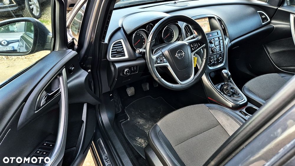 Opel Astra 1.4 Turbo Cosmo - 29