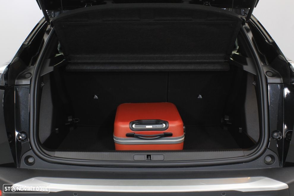 Peugeot 2008 1.2 PureTech Active Pack - 24