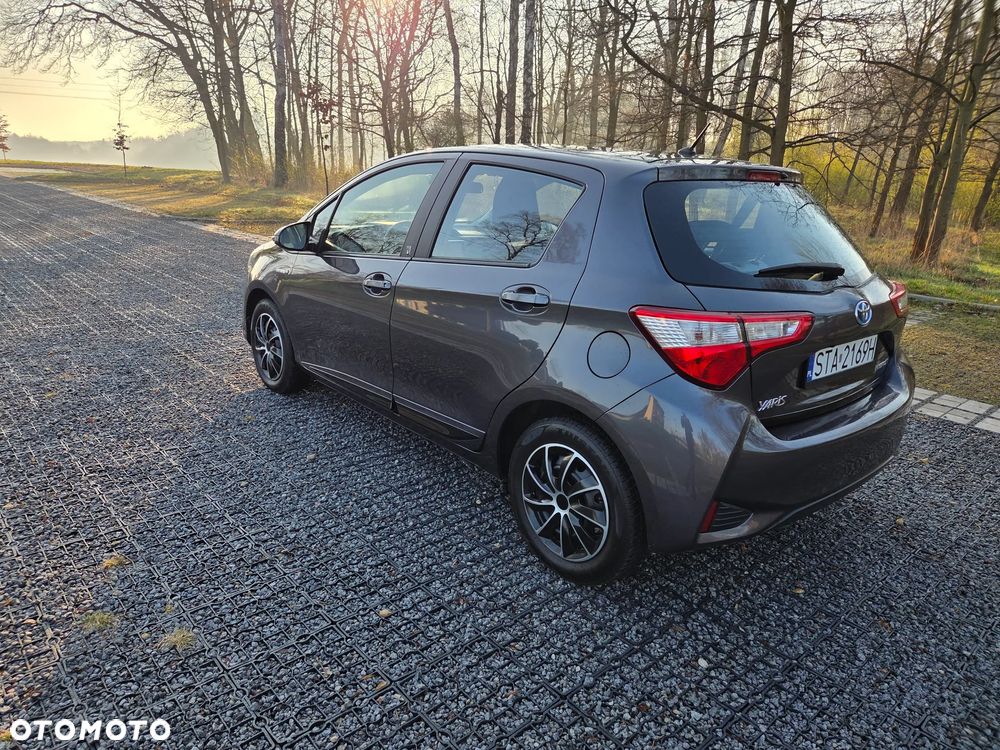 Toyota Yaris 1.5 VVT-i Team Deutschland - 7