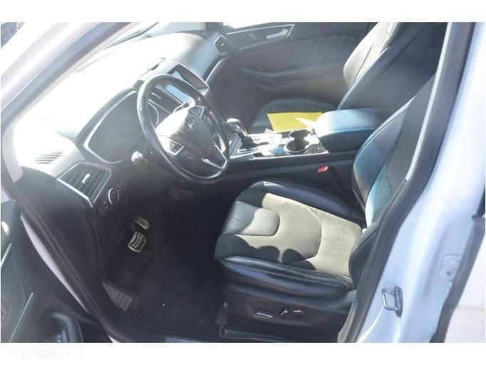 Ford Edge - 17