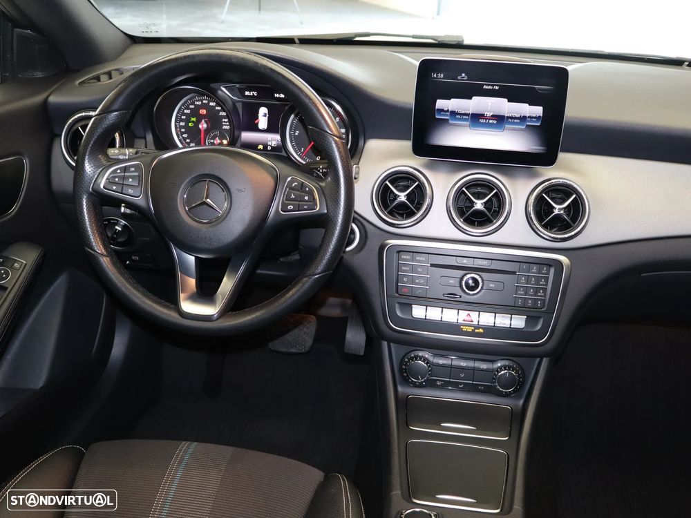 Mercedes-Benz CLA 200 d Shooting Brake Urban Aut. - 14