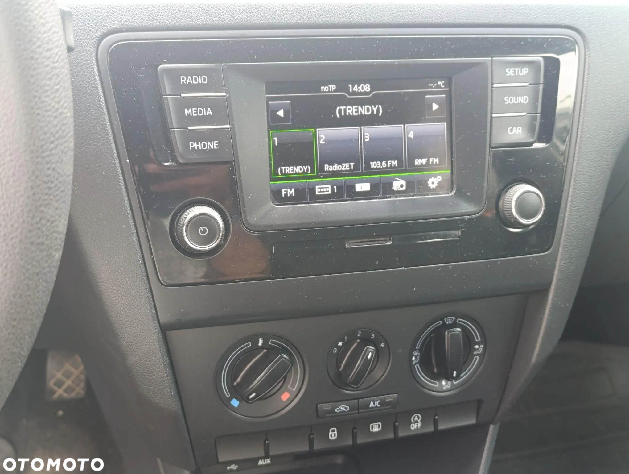Skoda RAPID 1.2 TSI Ambition - 8