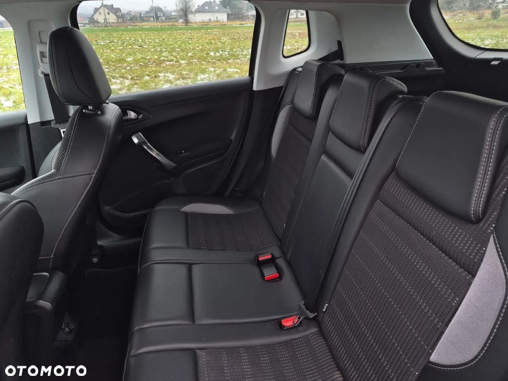 Peugeot 2008 e-HDi FAP 92 STOP & START Allure - 18