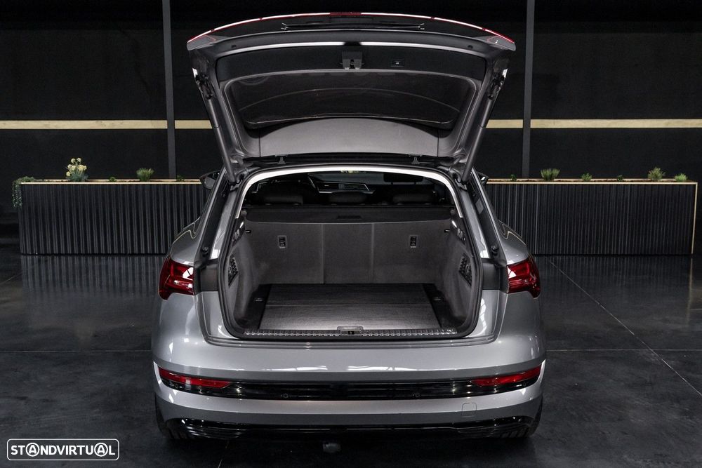 Audi e-tron 55 quattro Advanced - 28