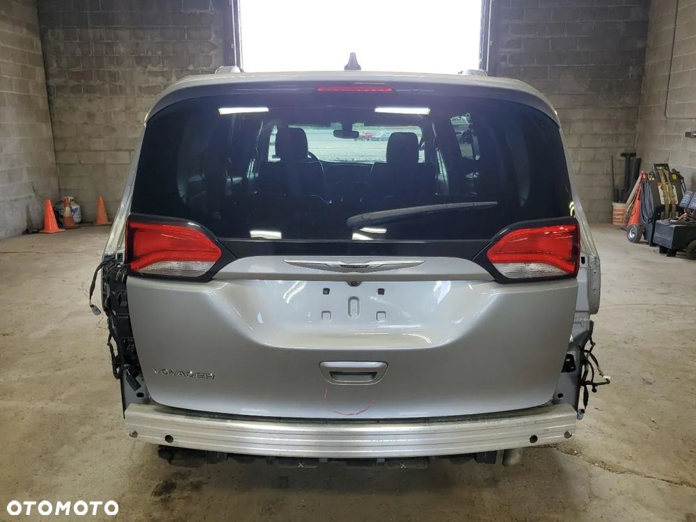 Chrysler Voyager - 7