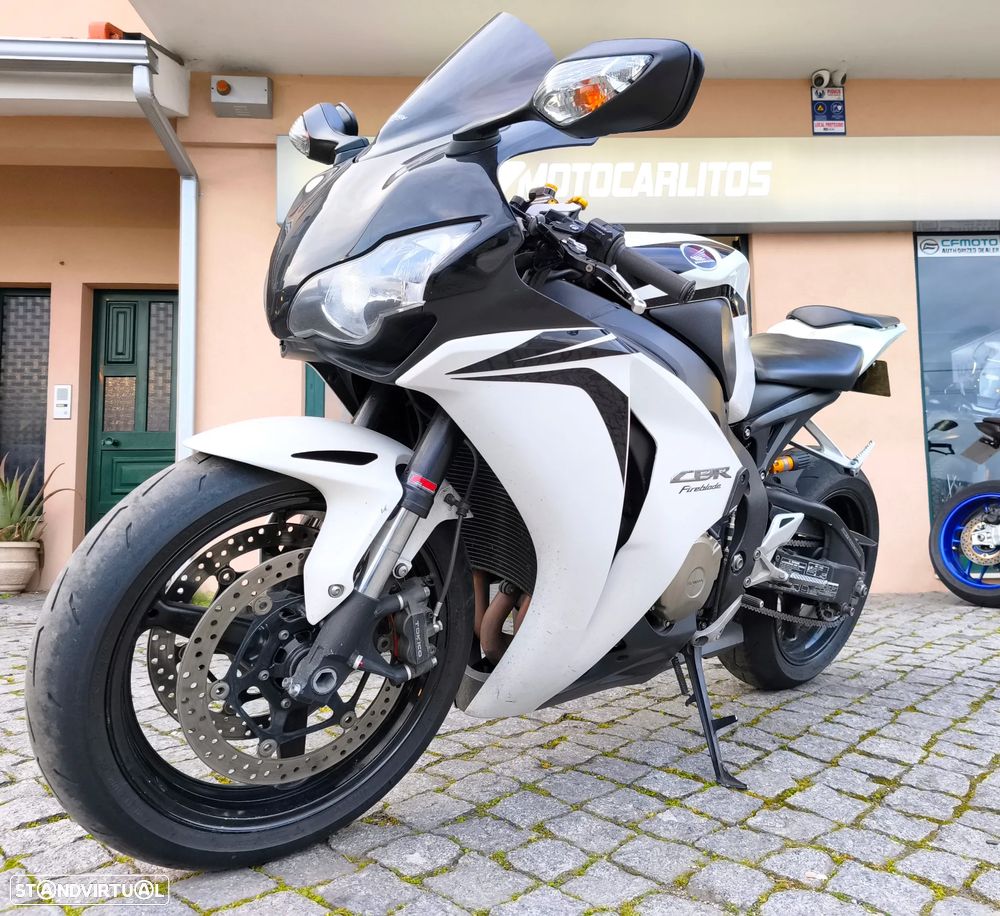 Honda CBR 1000RR FIREBLADE - 7