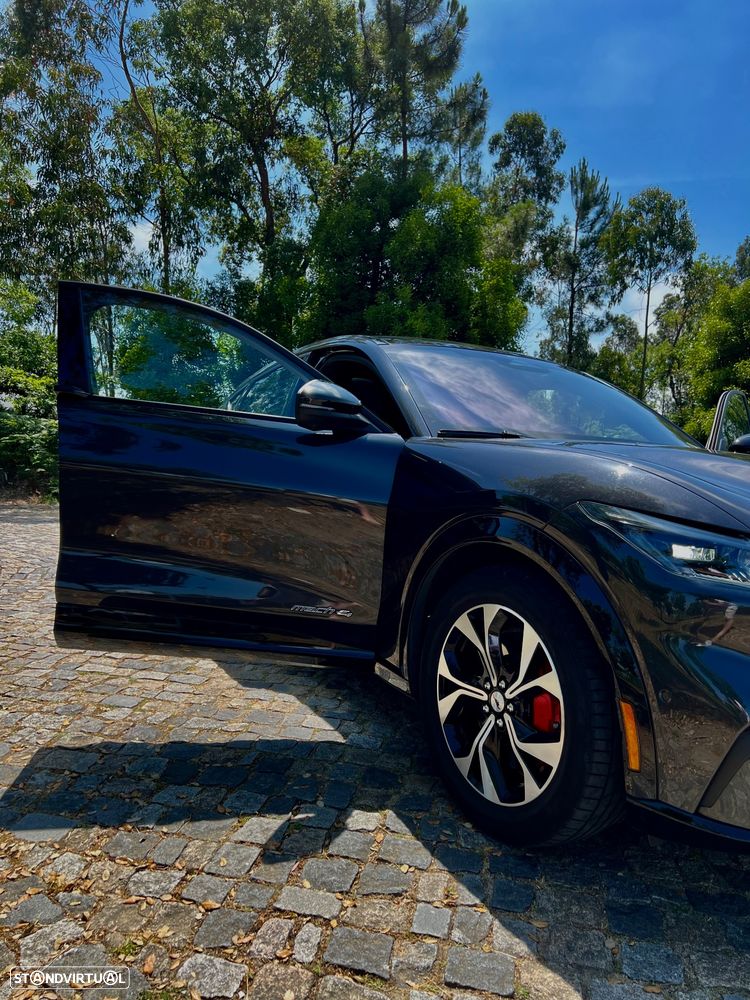 Ford Mustang Mach-E AWD PREMIUM - 26