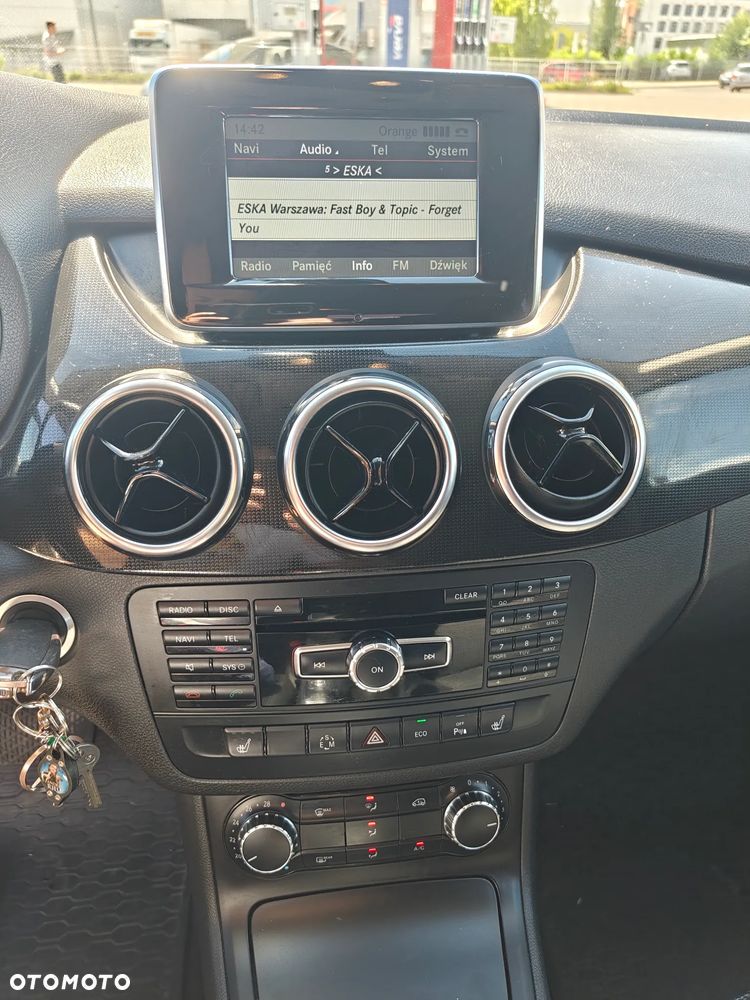 Mercedes-Benz Klasa B 180 7G-DCT - 9