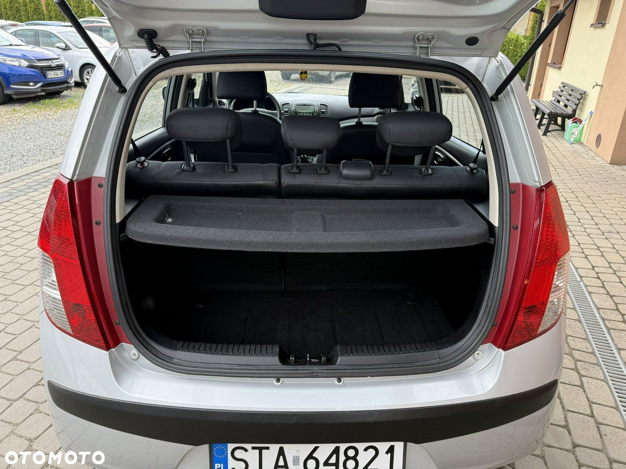 Hyundai i10 1.1 - 23