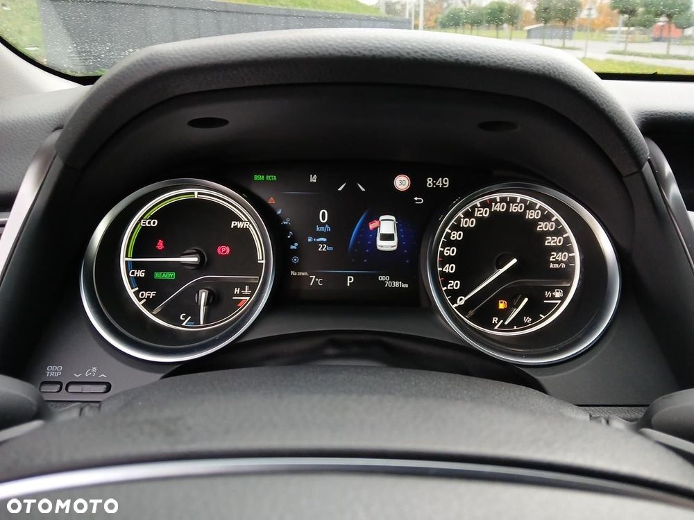 Toyota Camry 2.5 Hybrid Executive CVT - 23