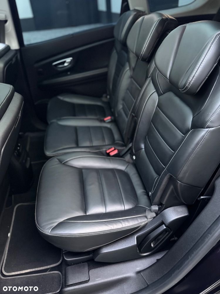Renault Grand Scenic - 18