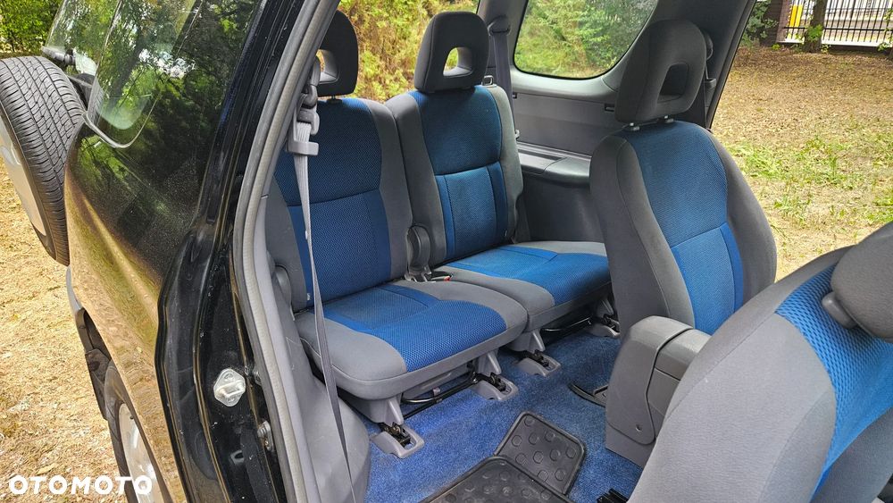 Toyota RAV4 1.8 VVT-i 4x2 - 19