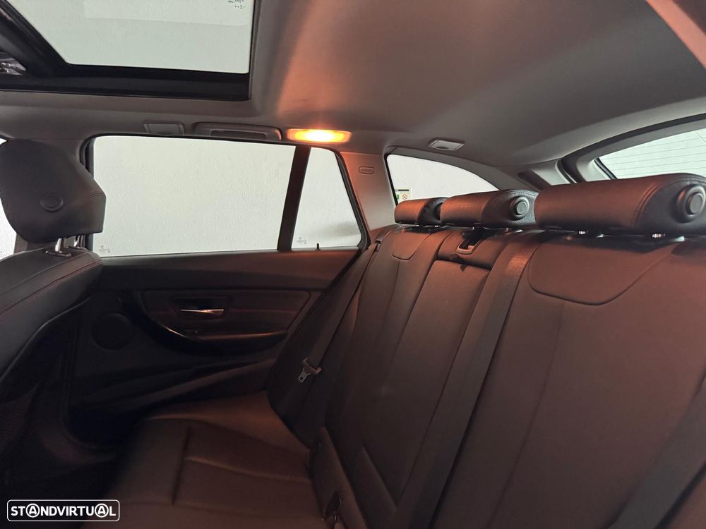 BMW 320 d EfficientDynamics - 13