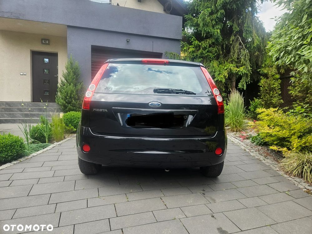 Ford Fiesta - 9