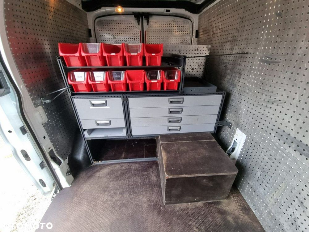 Ford Transit - 16