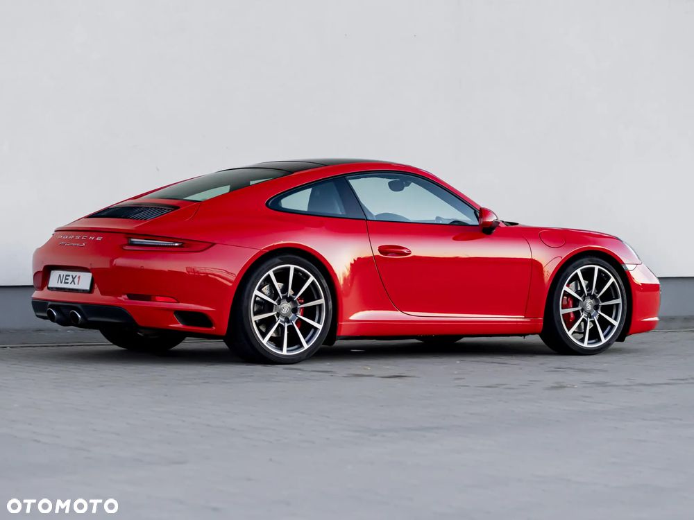 Porsche 911 Carrera S PDK - 8