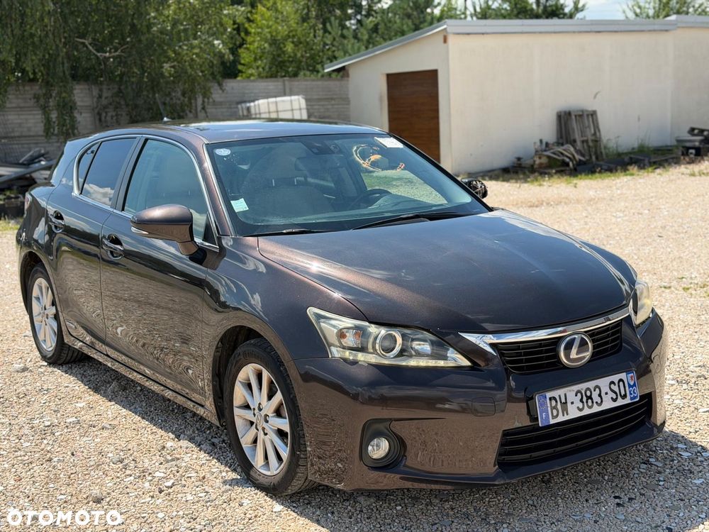 Lexus CT - 3