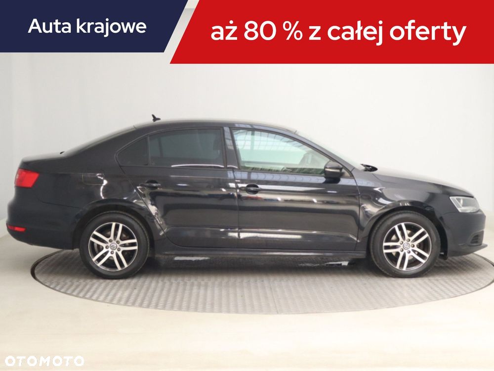 Volkswagen Jetta - 8