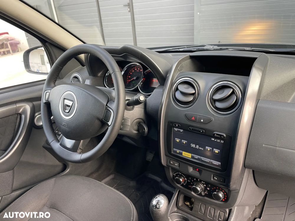 Dacia Duster 1.6 16V 4x2 Prestige - 6