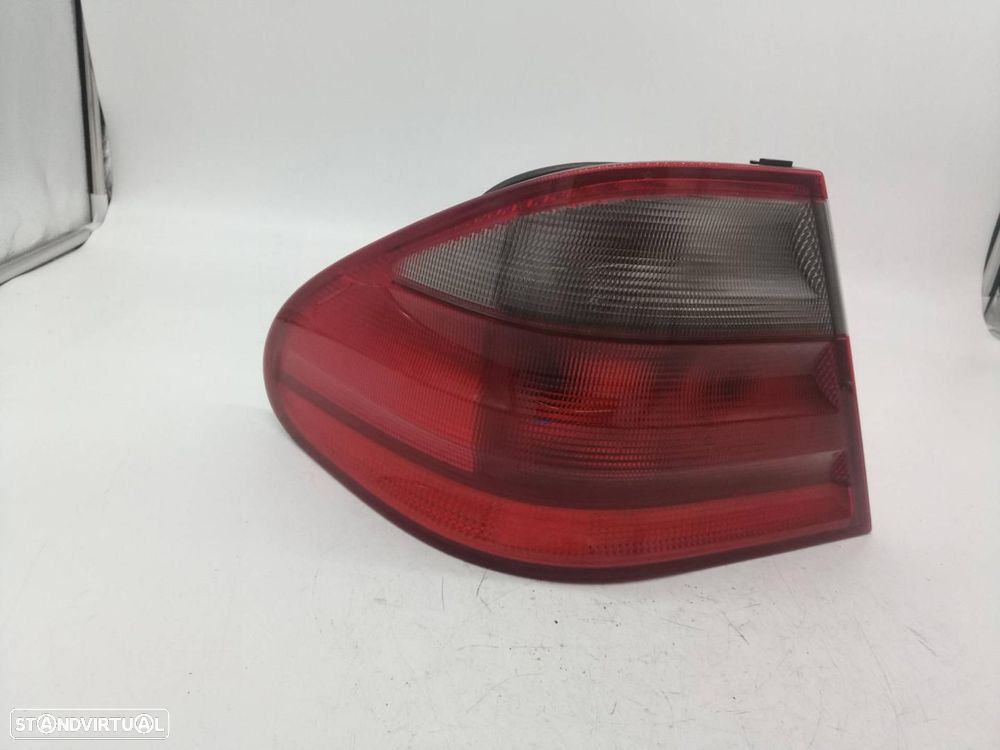 FAROLIM TRASEIRO ESQUERDO MERCEDES-BENZ CLK BM 208 COUPE - 1
