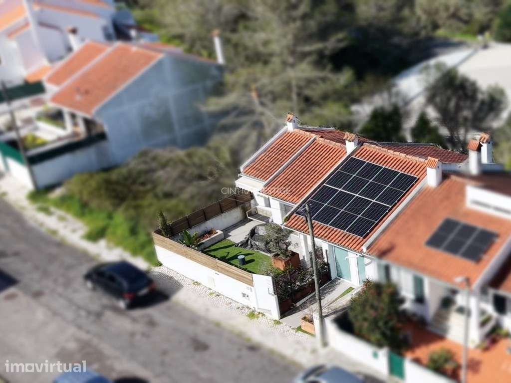 Moradia T5 Remodelada com Painéis Fotovoltaicos - Monte Santos, Sintra - Grande imagem: 2/54