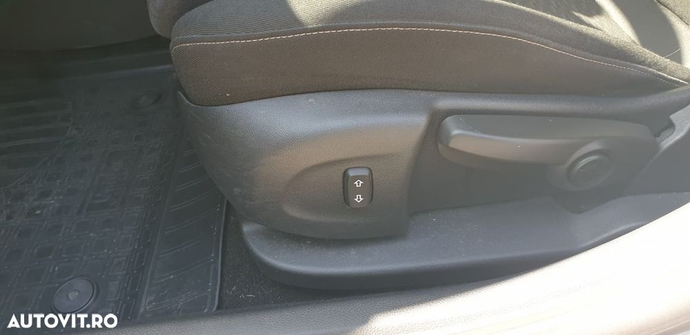 Opel Astra 1.6 D Start/Stop Business - 7