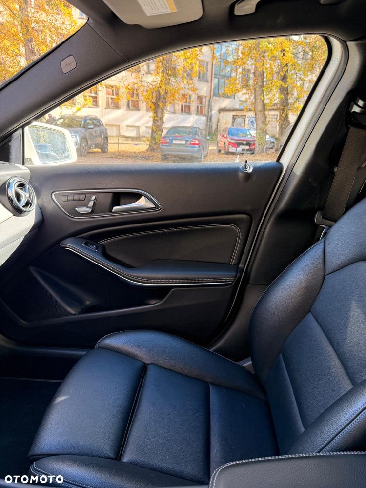 Mercedes-Benz GLA - 7