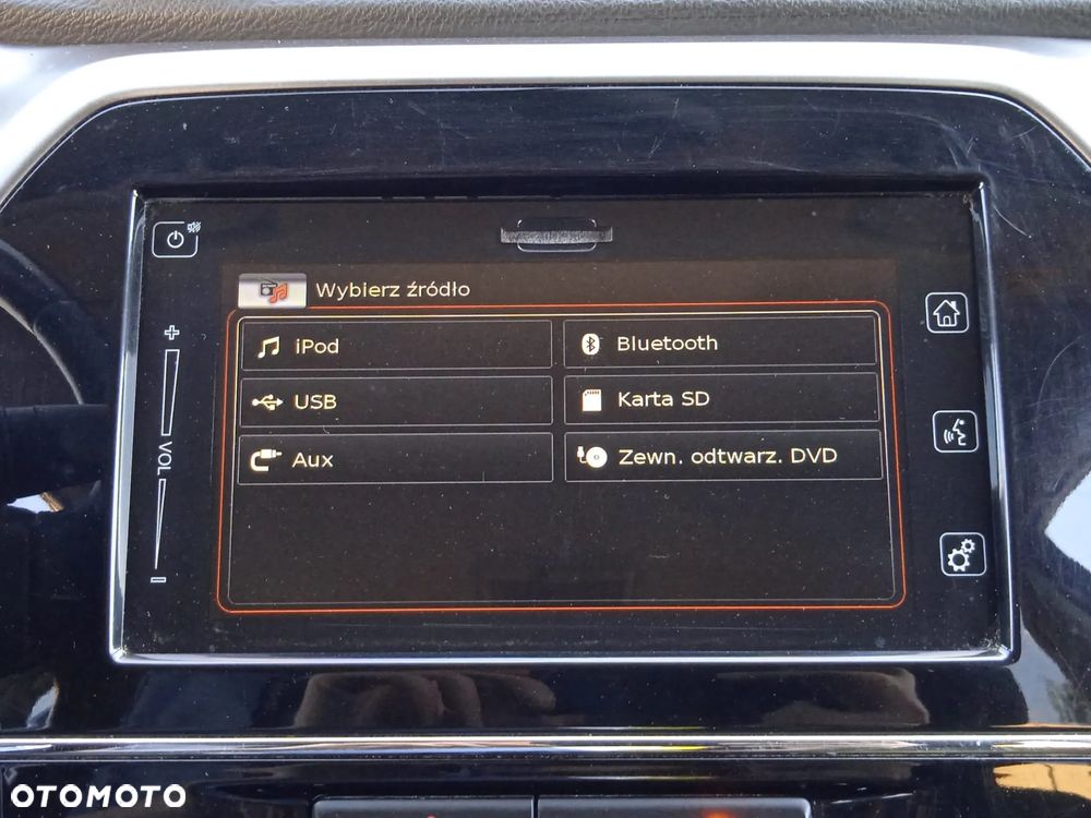 Suzuki Vitara 1.0 Boosterjet Premium 2WD - 19