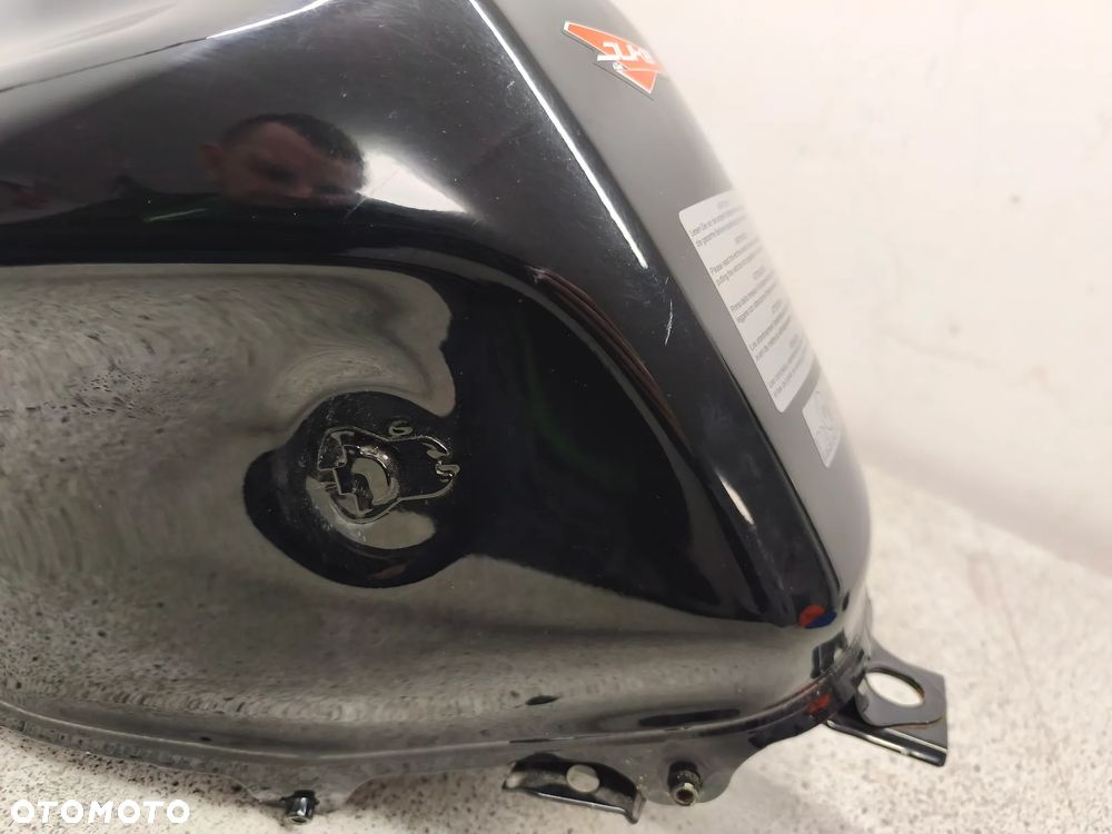 Bak, zbiornik paliwa KTM 125 Duke - 10