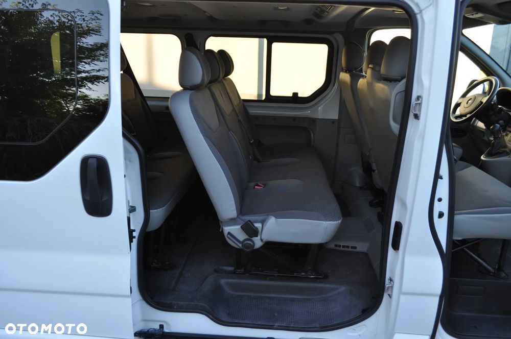 Opel Vivaro - 14