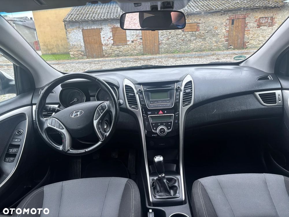 Hyundai i30 1.6 CRDI Trend - 16
