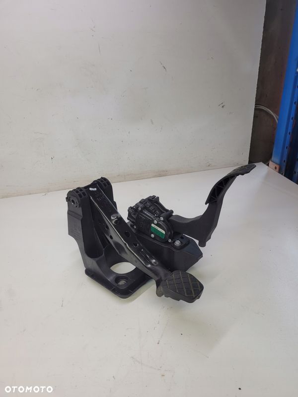 PEDAŁY STELAŻ AUDI A1 VW SEAT SKODA 6R1721115A - 2