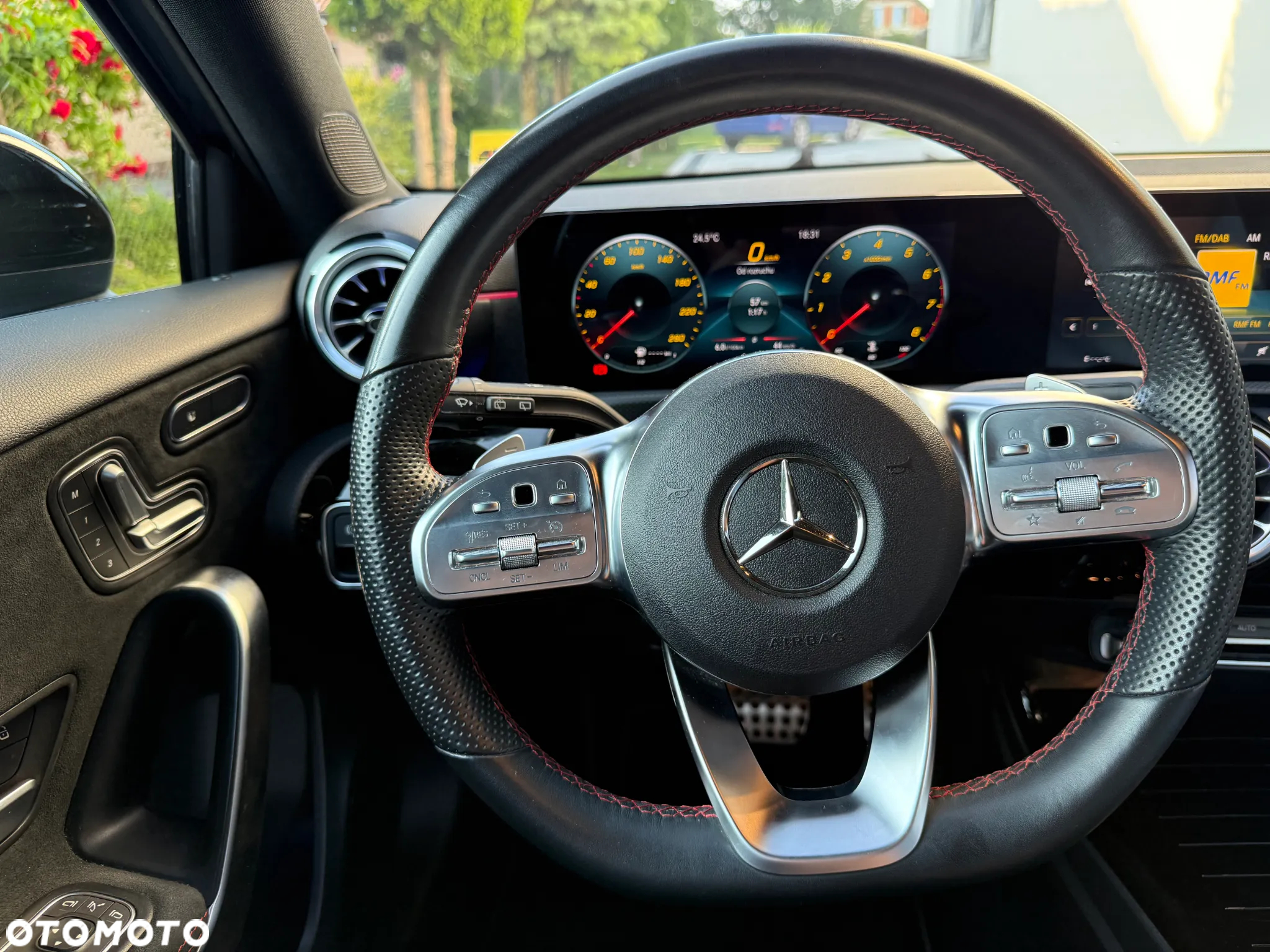 Mercedes-Benz Klasa A 180 AMG Line 7G-DCT - 13